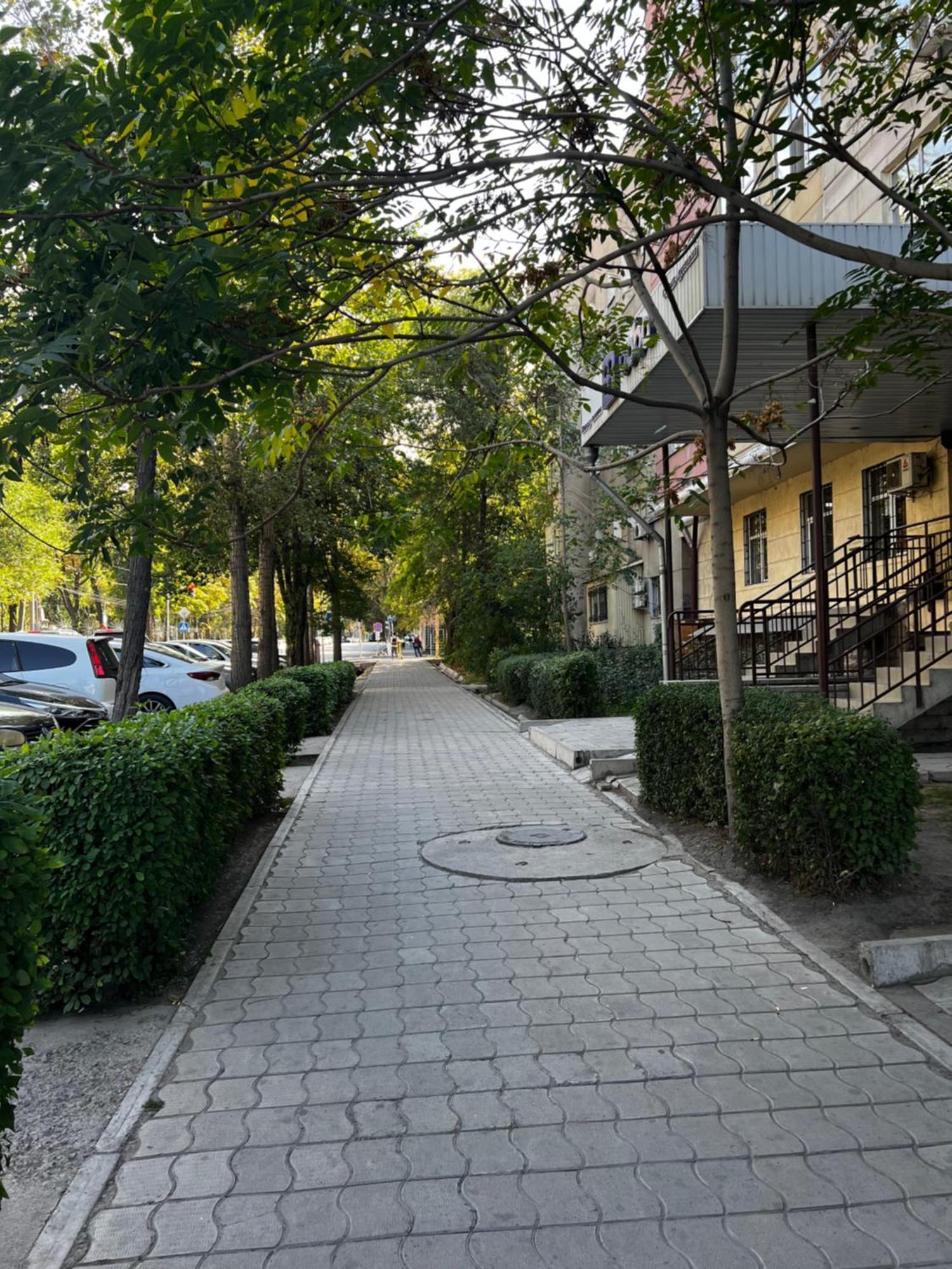 Hyat Apartment Bishkek Esterno foto
